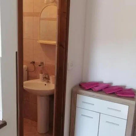 Milakovic-kanica * Rogoznica (Sibenik-Knin)